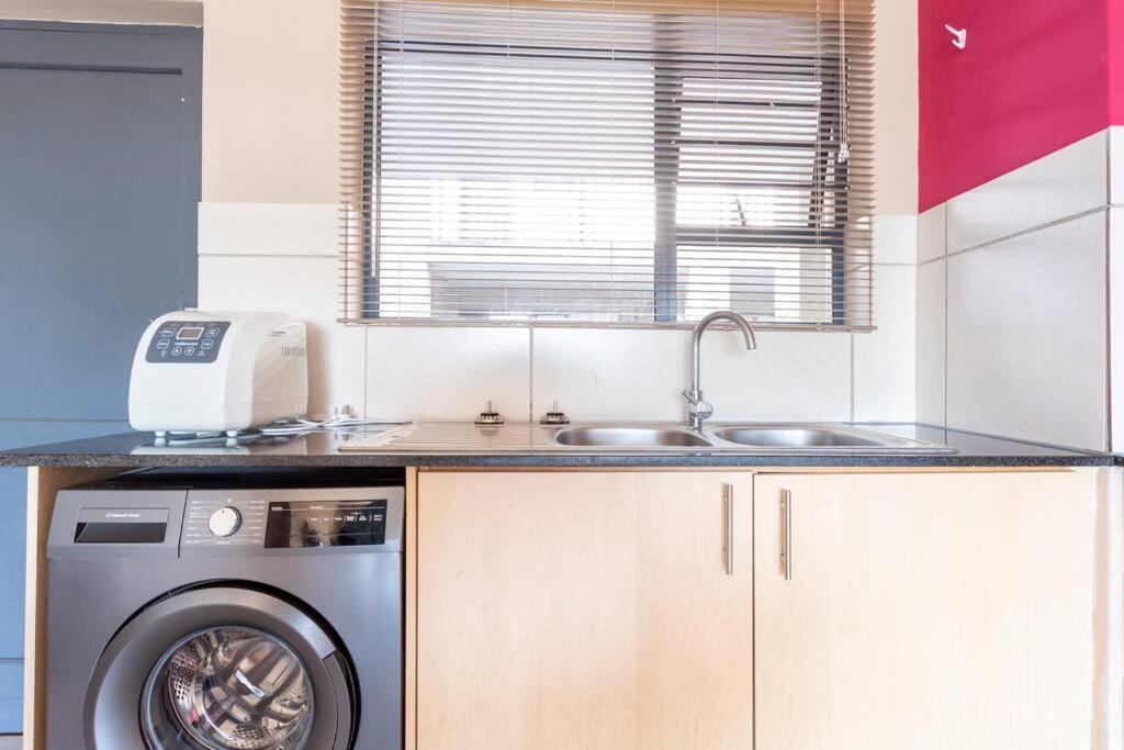Apartment The Cozy Retreat, 2-bedroom In Parklands, Cape Town