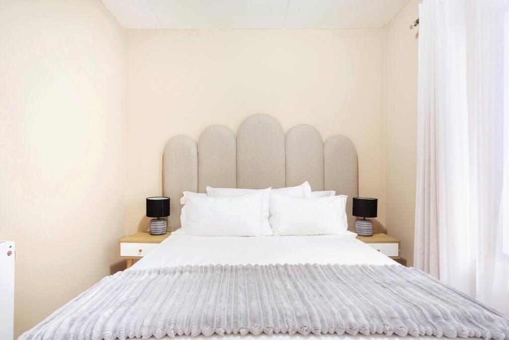 The Cozy Retreat, 2-bedroom In Parklands, Apartment *